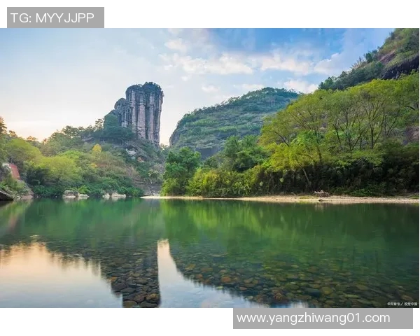 山与MIfc的对决探索自然与科技的交融之美