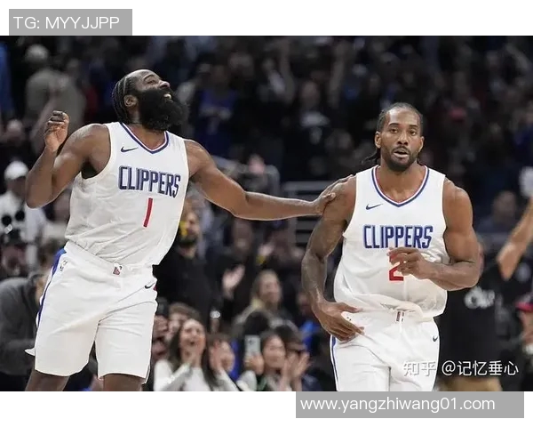 快船与篮网激战正酣现场直播全程回顾与精彩瞬间分析