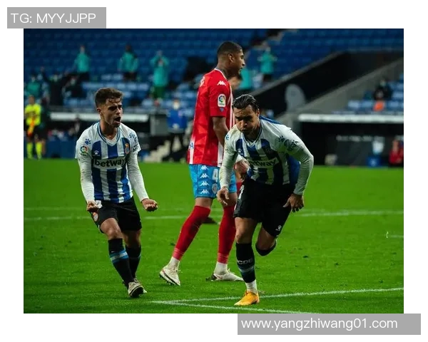 西班牙人主场迎战莱加争夺西乙联赛关键三分的精彩对决